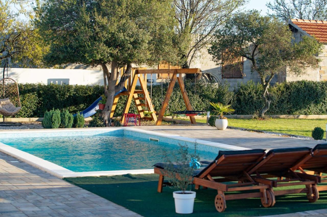 Villa Tara Zadarvillas Tinj Exterior foto